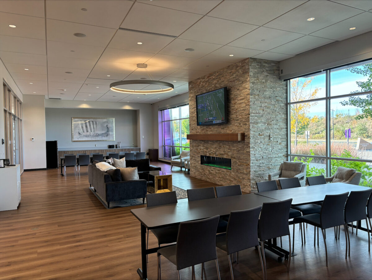 Viking Lakes Clubhouse image